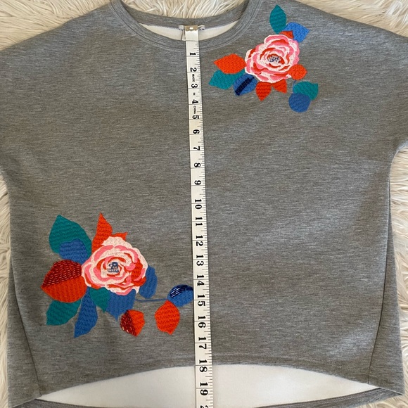 Halogen | Floral Embroidered Top | Bead detail - Picture 13 of 14